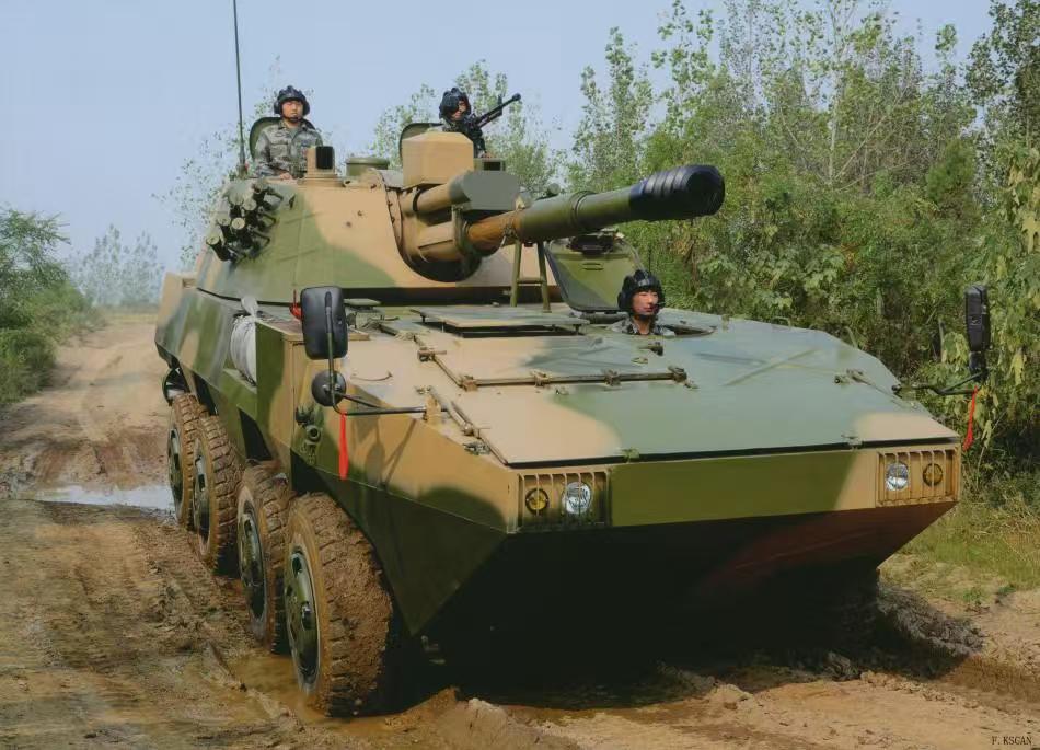 PLL-09自行榴弹炮